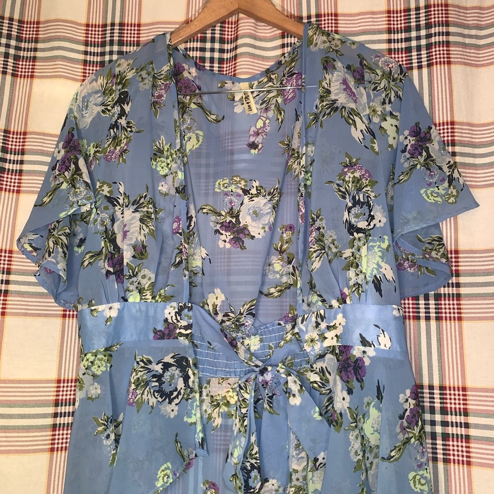 NWOT Live 4 Truth Floral Pattern Light Cardigan